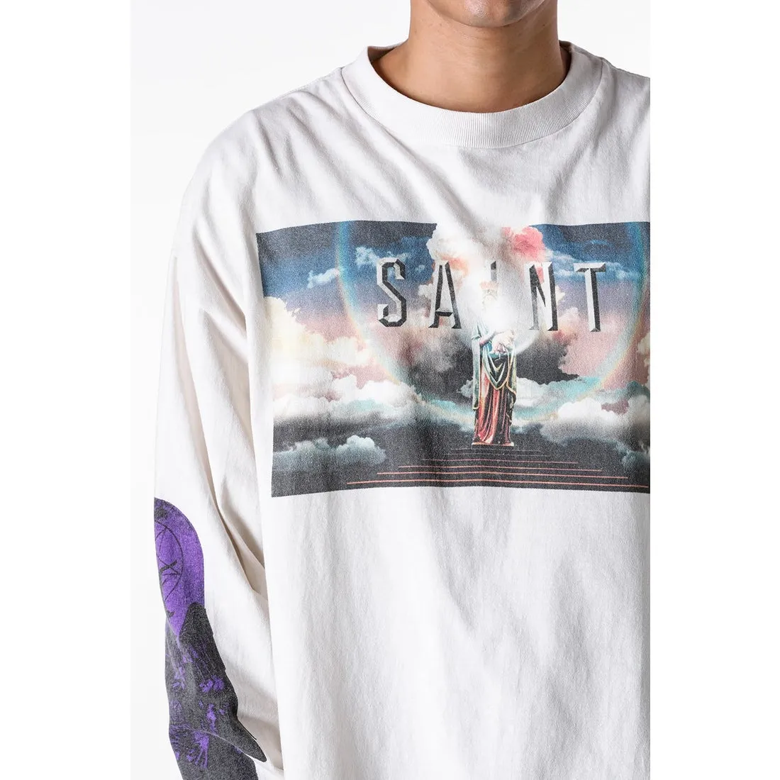 SAINT Mxxxxxx SAINT PICTURES L/S TEE/WHITE Columbia Pictures SAINT Goddess Long Sleeve Off-White S-XL Pays tribute to the Columbia Pictures Title Goddess. Full of fun. Ready-made clothes are washed. The texture is soaring. Authentic level printing is restored. Look for cylindrical seamless fabrics. It is almost meaningless if it is not a cylindrical fabric.